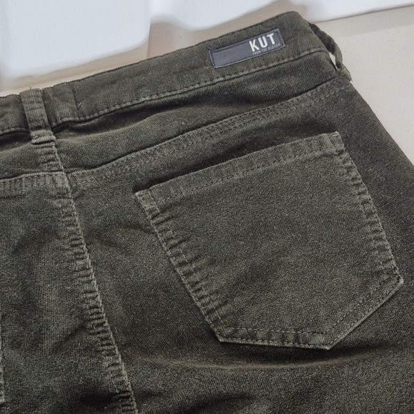 Kut From The Kloth Diana Skinny Dark Green Stretch Corduroy Pants - Size 10 - Picture 9 of 16